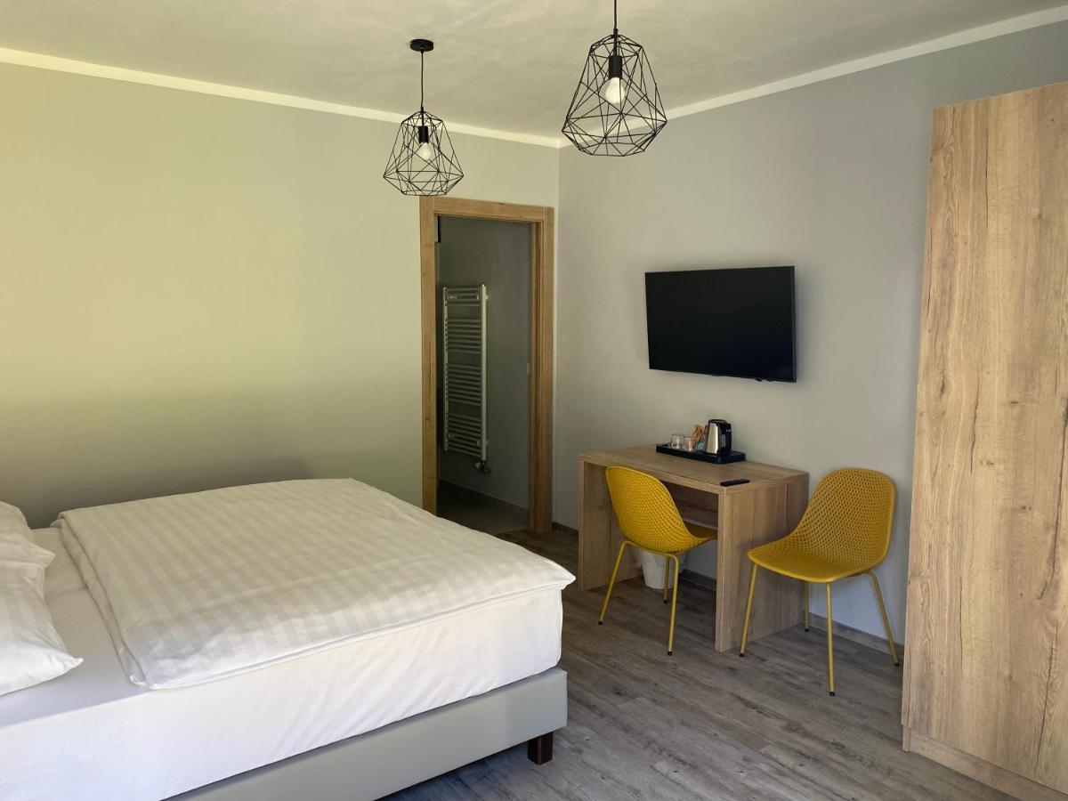 Hotel Pod Kaplickou มาลา โมราฟกา ภายนอก รูปภาพ